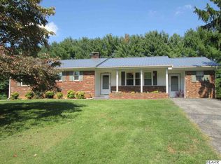 4865 Barton Springs Dr, Morristown, TN 37813