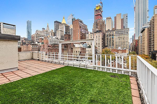 1st image of 157 Lexington Ave #7