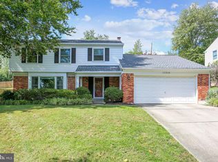 11016 Gainsborough Rd, Potomac, MD 20854