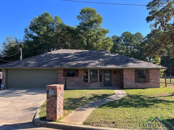 1400 Stonebriar Dr, Carthage, TX 75633