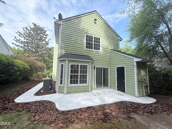 305 Saint Thomas Dr, Chapel Hill, NC 27517