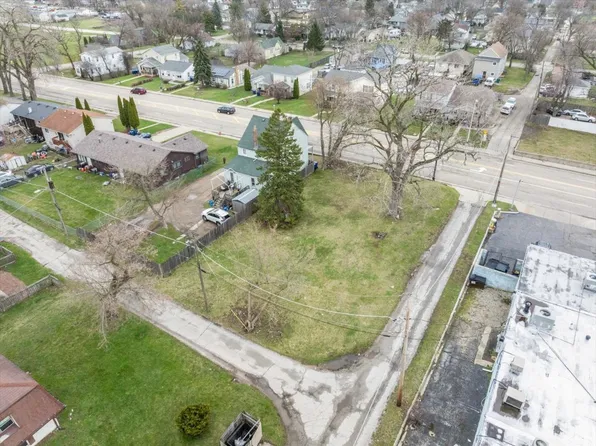 2130 Lewis Ave, North Chicago, IL 60064