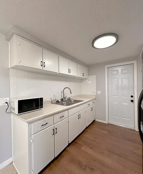 7924 Halsey Dr — Photo 4