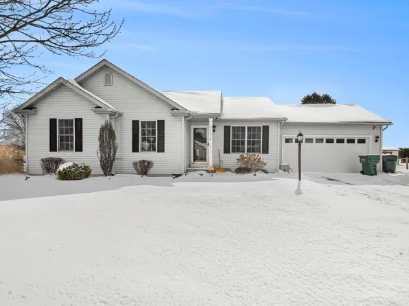 23376 Arbor Pointe Dr, South Bend, IN 46628