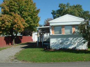 215 Harrison St, Barnesville, OH 43713