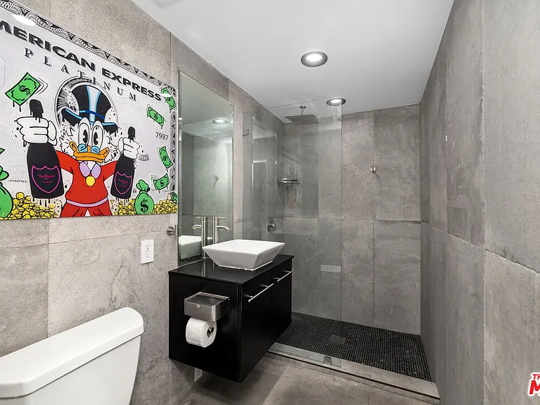 1750 N Beverly Glen Blvd — Photo 32