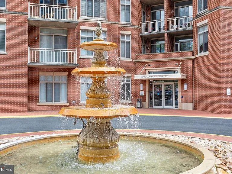 4480 Market Commons Dr #405 — Photo 5