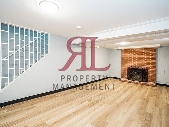 2nd image of 3501 Woodlawn Ave