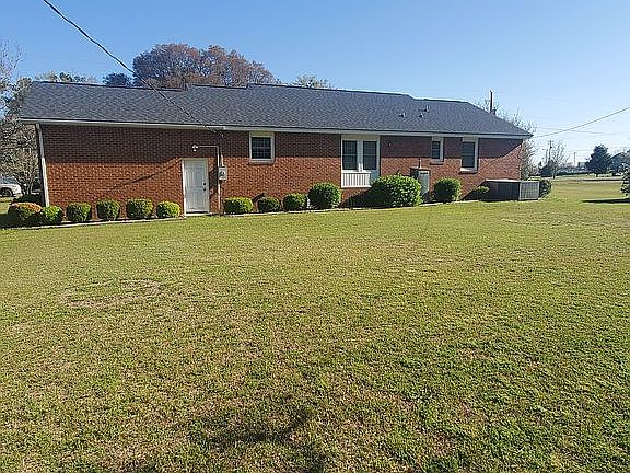 3rd image of 37 Boyd Dr