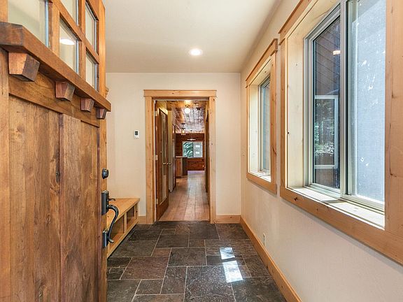 3rd image of 11127 Alder Dr