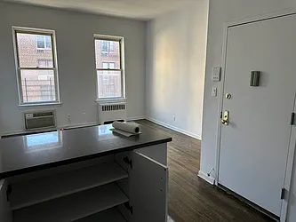 Rented by Eric Goodman Realty Corp