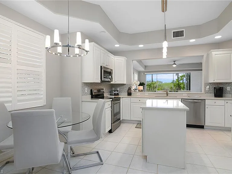 3099 Lancaster Dr #7-701 — Photo 9