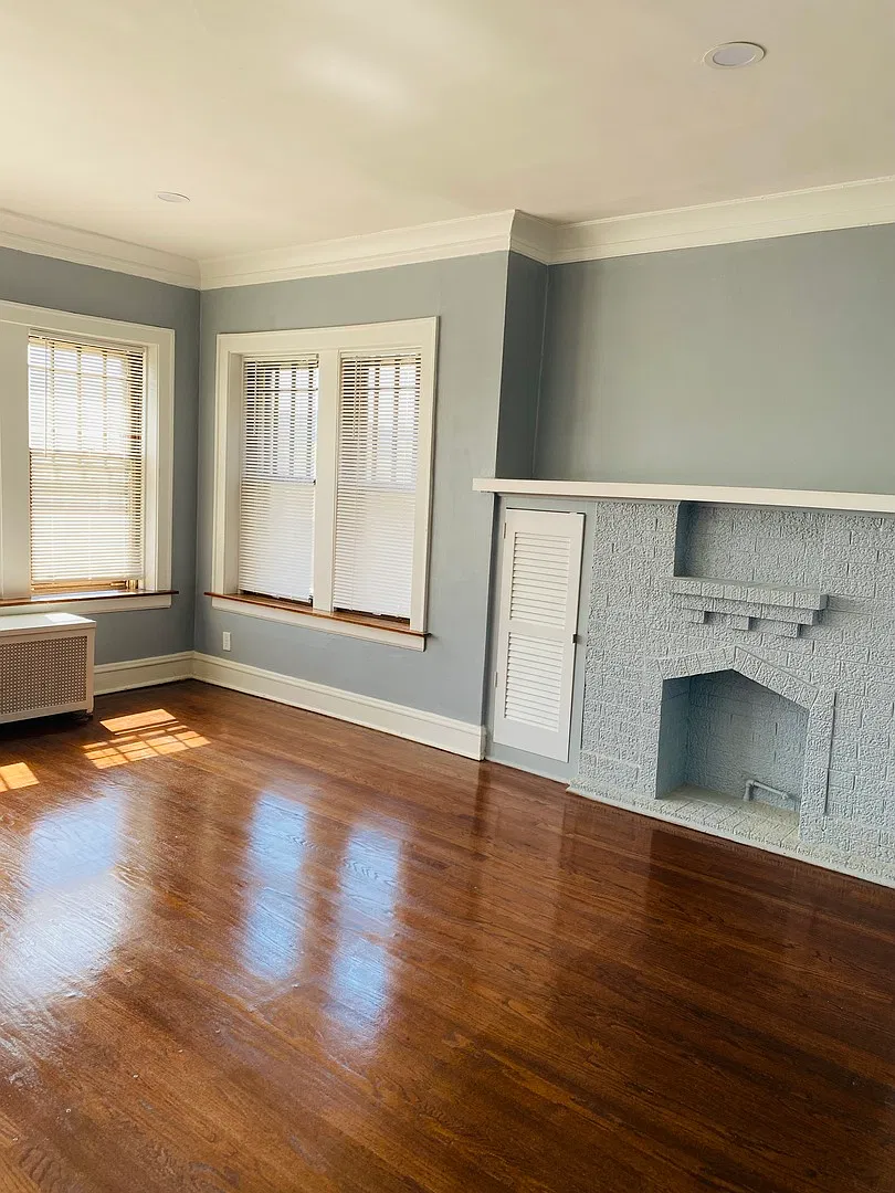 3 bed, 1100 sqft, $1,700 — Photo 2
