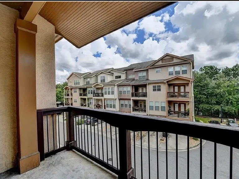 3050 Quantum Ln — Photo 36