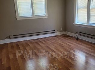 3921 N 17th St APT 1, Milwaukee, WI 53206