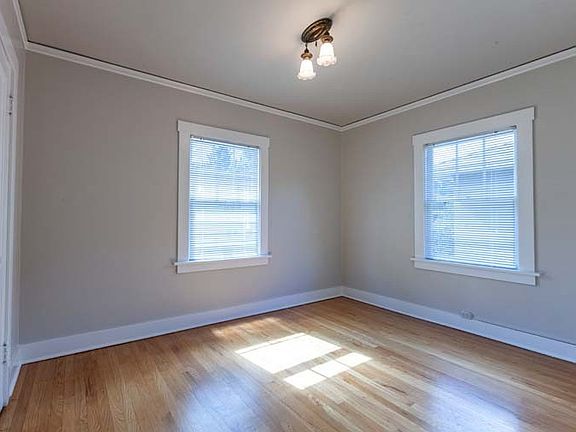 4th image of 2256-66 NW Quimby St #178