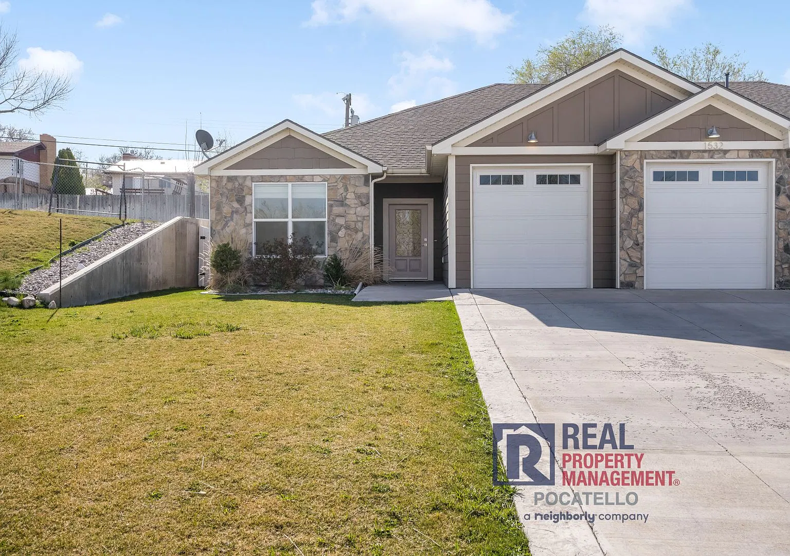 3 bedroom 2 bath twin home is a must see! - Small dog Friendly — Photo 1