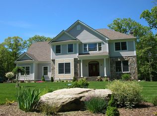 1 Grey Fox Ln, Weston, CT 06883
