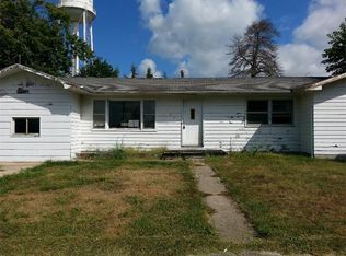 109 E Melvin St, Bellflower, IL 61724
