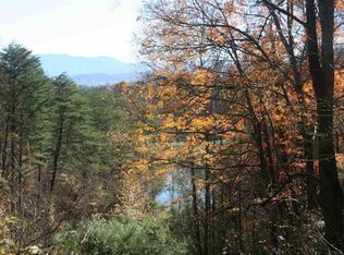 1824 Ridgecrest Dr, Sevierville, TN 37876