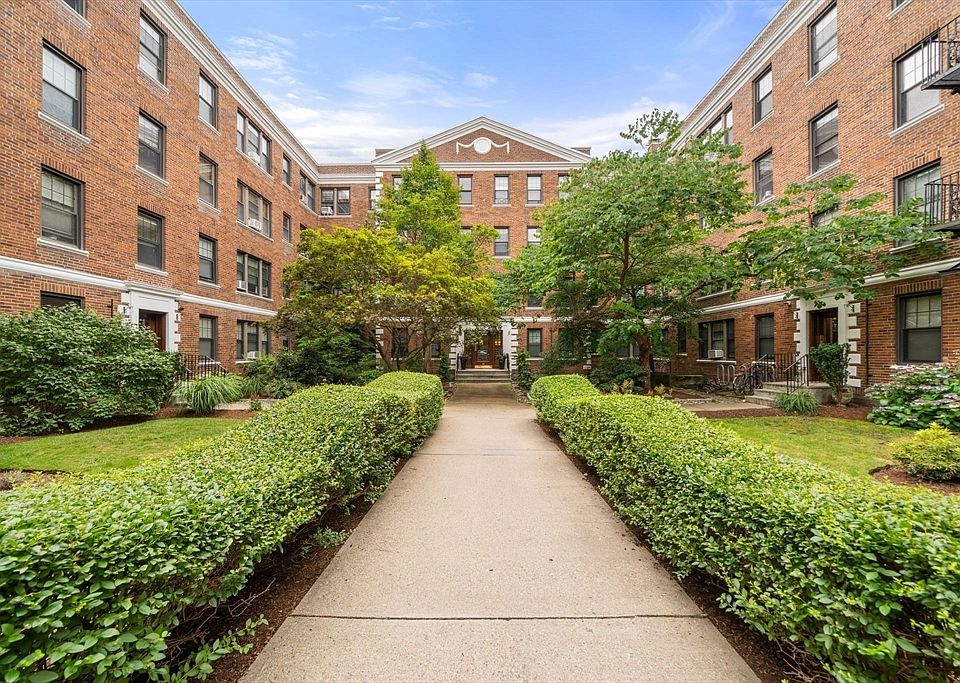 1st image of 66 Queensberry St APT 218