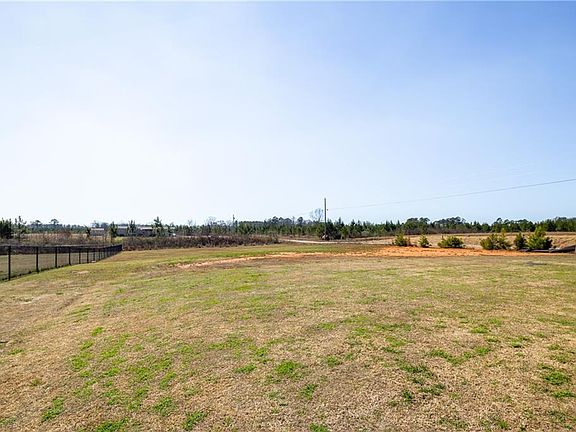 4th image of 380 Lee Road 270