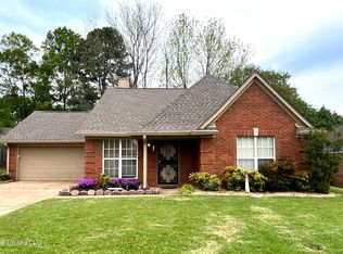 9858 Allen Pkwy N, Olive Branch, MS 38654