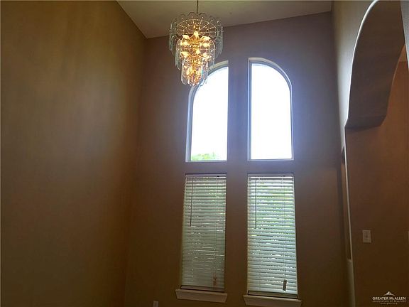 4th image of 3403 Solera St