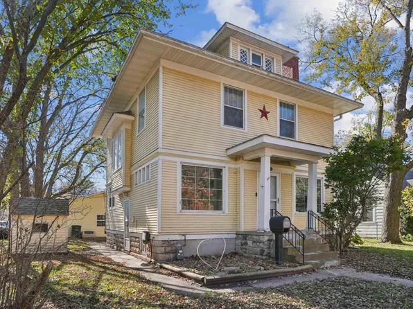 1150 Independence Ave, Waterloo, IA 50703