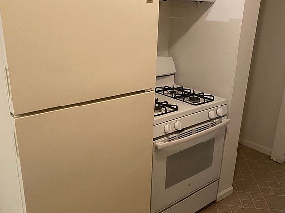 4th image of 73 S Main St NE #10644535