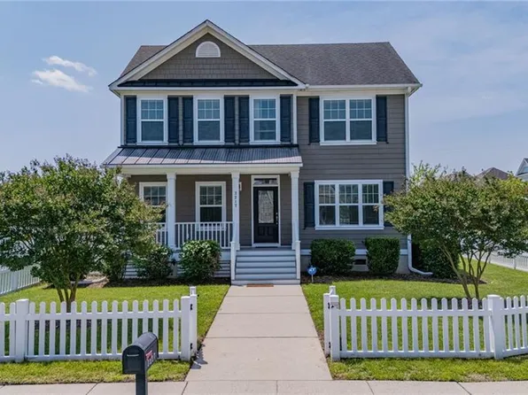 3217 Meanley Dr, Chesapeake, VA 23323