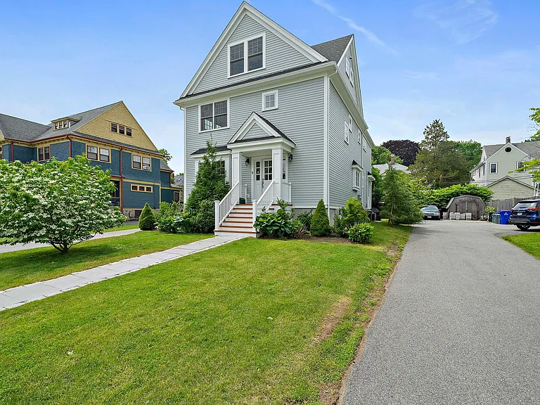 8 Kirk St — Photo 31