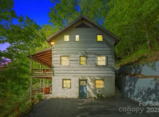 131 John Knox Rd, Black Mountain, NC 28711