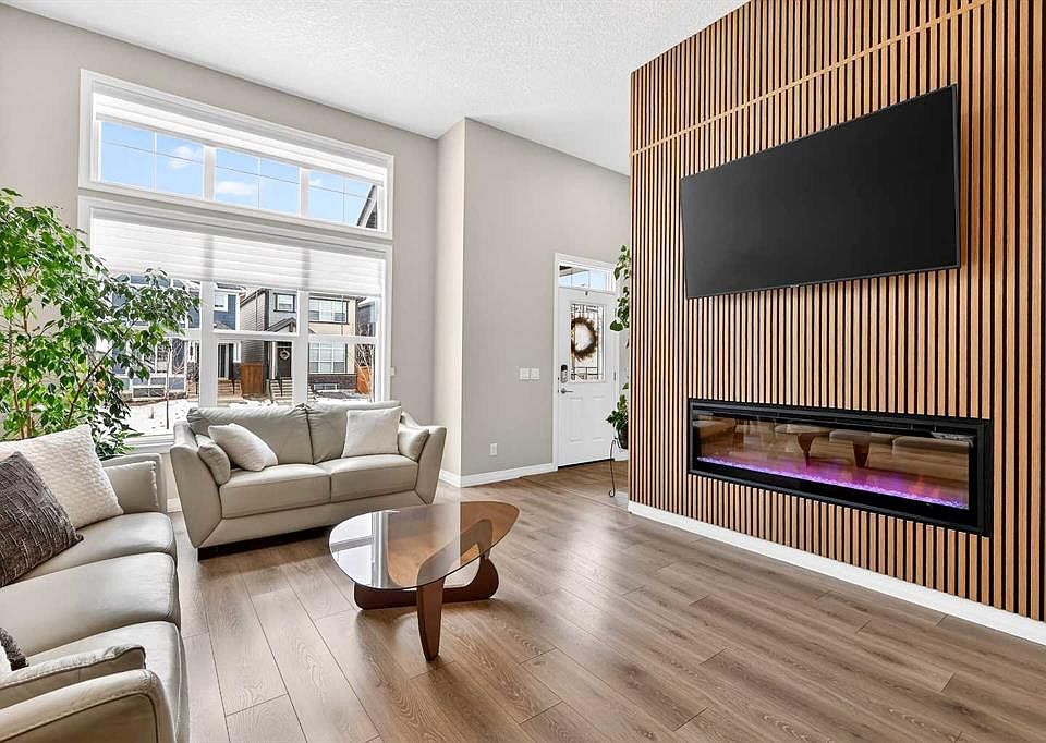 1st image of 287 N Masters Row SE