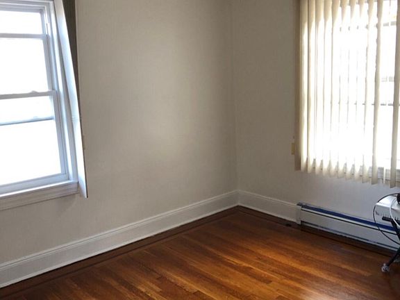 2nd image of 4355 Utopia Pkwy #2