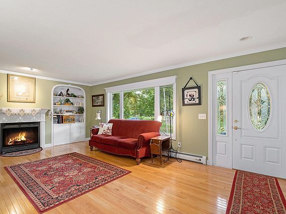 3rd image of 109 Boughey St