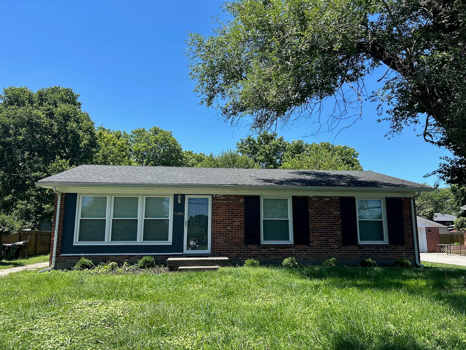 3 bed, 1075 sqft, $1,395 — Photo 1