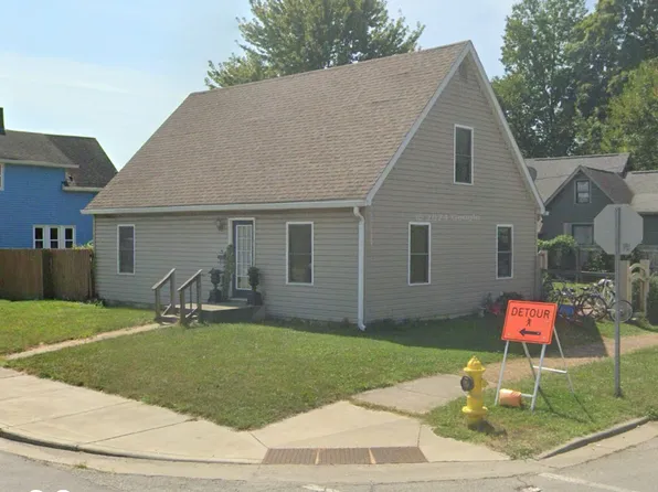 205 S 8th St, Noblesville, IN 46060