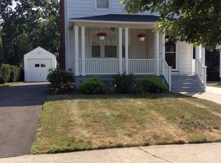 39 Sound View Ter, New Haven, CT 06512