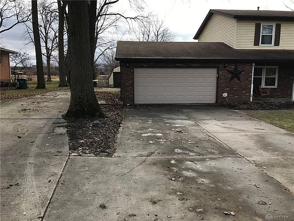 2nd image of 3097 Bell Dr