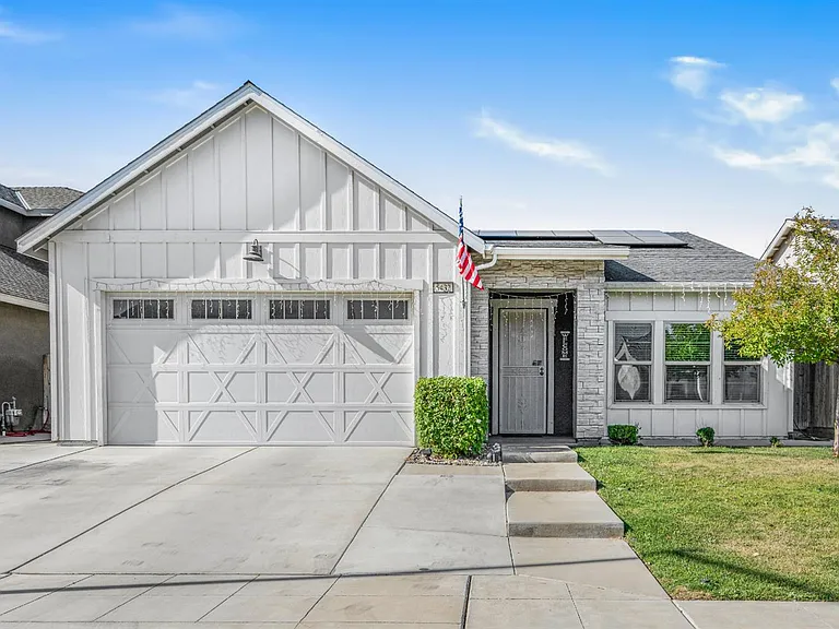 5432 W Lamona Ave — Photo 2