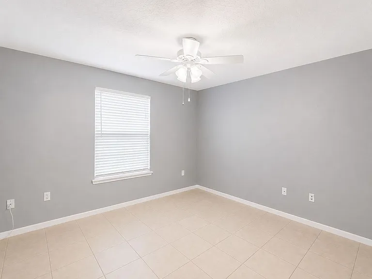 112 Reserve Cir #100 — Photo 10