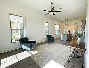 4 bed, 1605 sqft, $2,300 — Photo 1