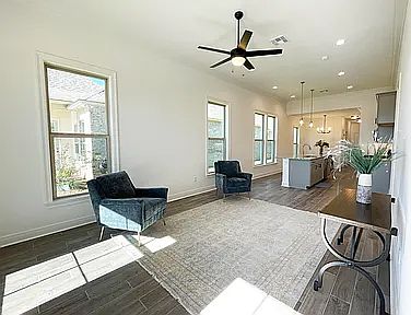 1st image of 3020 Rosemound Dr