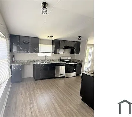 13 Camden Dr — Photo 2