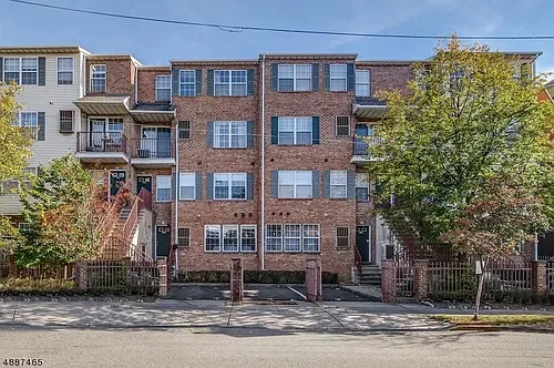 80 Union St #A15 Photo 1