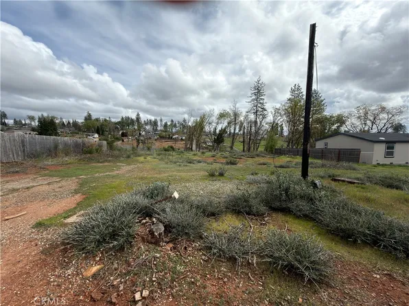 5684 Clara Ln, Paradise, CA 95969