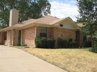 2705 London Ct, Euless, TX 76039
