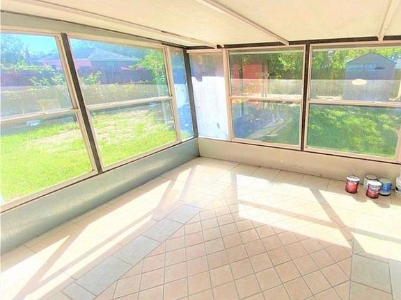 3rd image of 8310 Drycreek Dr