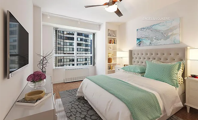 Rented by Engel & Völkers New York City | media 10